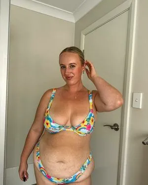 Elloise OnlyFans Leaked Free Thumbnail Picture - #LCjefX3L8e