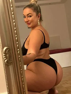 Elly OnlyFans Leaked Free Thumbnail Picture - #paXHGpFgY8