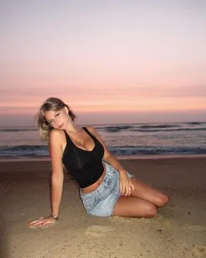 Ellyy Ann OnlyFans Leaked Free Thumbnail Picture - #GB4fOG368O