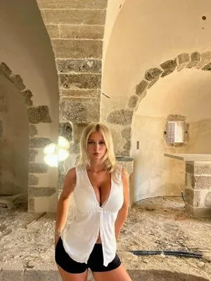 Ellyy Ann OnlyFans Leaked Free Thumbnail Picture - #ipDX810M5x