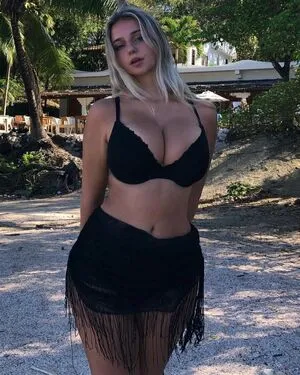 Ellyy Ann OnlyFans Leaked Free Thumbnail Picture - #lQtLNessaZ