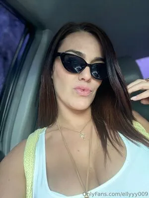 Ellyyy009 OnlyFans Leaked Free Thumbnail Picture - #02CZRrXAq3