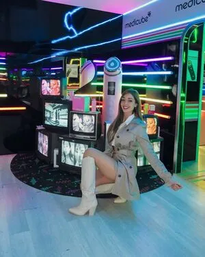 Elnaz Golrokh OnlyFans Leaked Free Thumbnail Picture - #2uhvffaMRI