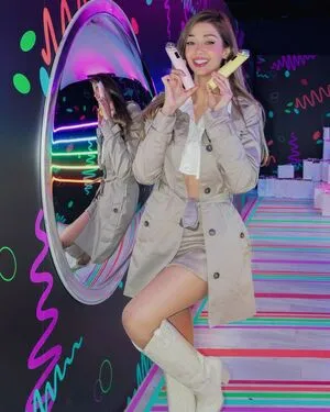 Elnaz Golrokh OnlyFans Leaked Free Thumbnail Picture - #52p9TTT4Bo