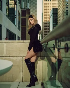 Elnaz Golrokh OnlyFans Leaked Free Thumbnail Picture - #A4kNHma7k7