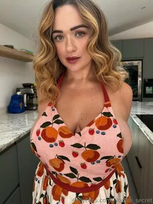 Elodies Secret OnlyFans Leaked Free Thumbnail Picture - #c4n3bxDRTO