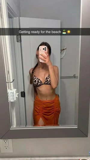 Eloise Head OnlyFans Leaked Free Thumbnail Picture - #4o5uhsur3q