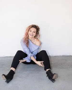 Eloise Mumford OnlyFans Leaked Free Thumbnail Picture - #jMMuvUH9ci
