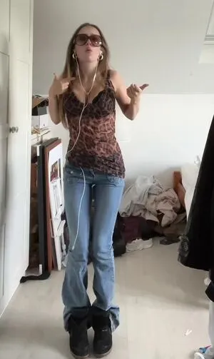 Eloisemrharkness OnlyFans Leaked Free Thumbnail Picture - #qmyJhrVcn7