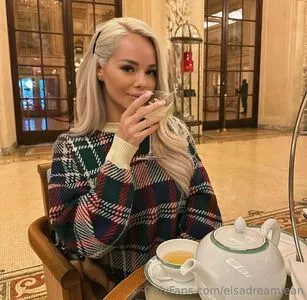 Elsa Jean OnlyFans Leaked Free Thumbnail Picture - #1vmtNFEode