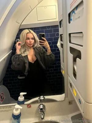 Elsa Jean OnlyFans Leaked Free Thumbnail Picture - #GAiU6K2CSL