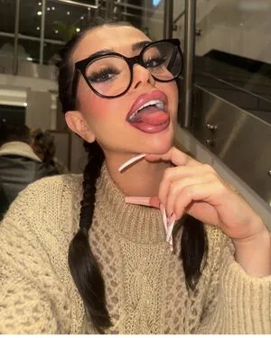 Elsa Latifaj OnlyFans Leaked Free Thumbnail Picture - #6MfCCYAcn5