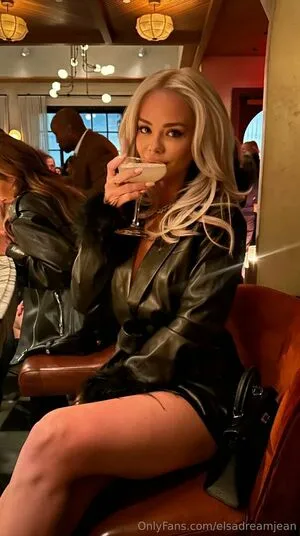 Elsadreamjean OnlyFans Leaked Free Thumbnail Picture - #GcUq1u8r9G