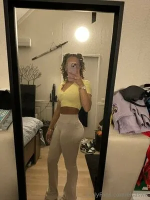 Elsagym OnlyFans Leaked Free Thumbnail Picture - #UhxEQgf1CM