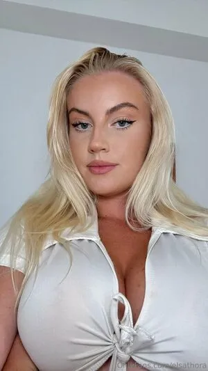Elsathora OnlyFans Leaked Free Thumbnail Picture - #CHs0RVHeV1