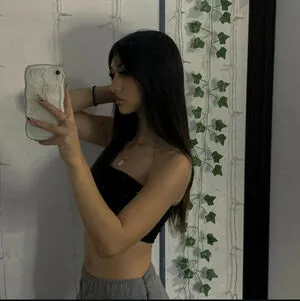 Elsiearaujoo Elsiesmellsiee OnlyFans Leaked Free Thumbnail Picture - #tKaOBL8CFM