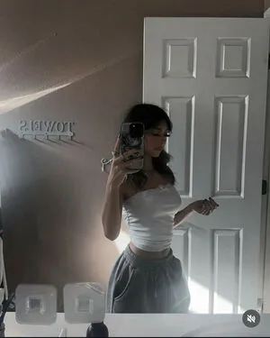 Elsiearaujoo OnlyFans Leaked Free Thumbnail Picture - #Fwa3ZSnOdU