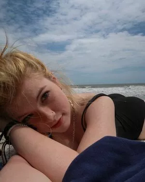 Elsuzannee OnlyFans Leaked Free Thumbnail Picture - #AHRqndbBrd