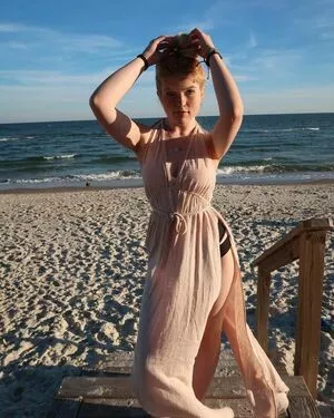 Elsuzannee OnlyFans Leaked Free Thumbnail Picture - #K9RCM0MkWt