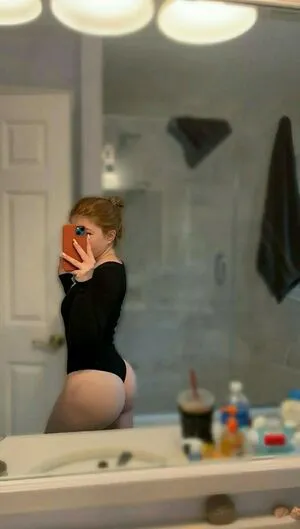 Elsuzannee OnlyFans Leaked Free Thumbnail Picture - #TYsYETaMR3