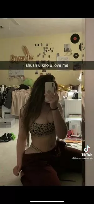 Elsuzannee OnlyFans Leaked Free Thumbnail Picture - #U2MINkICam