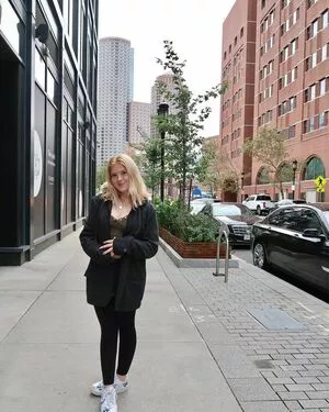 Elsuzannee OnlyFans Leaked Free Thumbnail Picture - #XK62615xL5