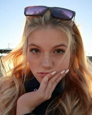 Elsuzannee OnlyFans Leaked Free Thumbnail Picture - #lqjY2OWnws