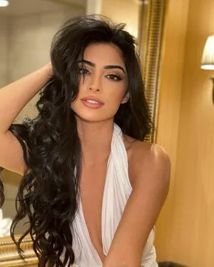 Elwa Saleh OnlyFans Leaked Free Thumbnail Picture - #7UGNEHx7cw