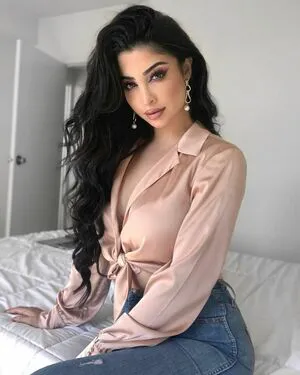 Elwa Saleh OnlyFans Leaked Free Thumbnail Picture - #NYvth70Y1D