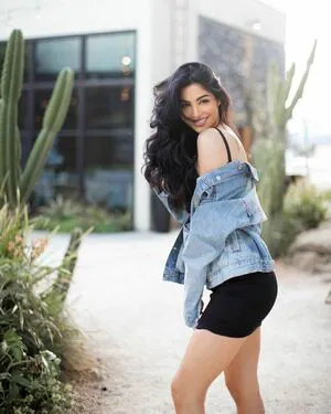 Elwa Saleh OnlyFans Leaked Free Thumbnail Picture - #aD8fkoyEdk