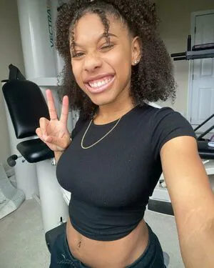 Elyse Rey OnlyFans Leaked Free Thumbnail Picture - #X3zDs5i7Po