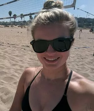 Elyse Willems OnlyFans Leaked Free Thumbnail Picture - #2FTtNZrXcN