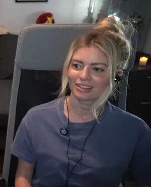 Elyse Willems OnlyFans Leaked Free Thumbnail Picture - #N38PpE417n