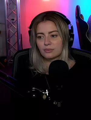 Elyse Willems OnlyFans Leaked Free Thumbnail Picture - #NXcF2vqLZ2