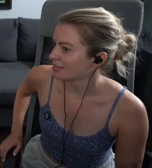 Elyse Willems OnlyFans Leaked Free Thumbnail Picture - #Odboau8x18
