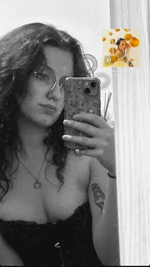 Em Cavell OnlyFans Leaked Free Thumbnail Picture - #w5xhpnzWG0