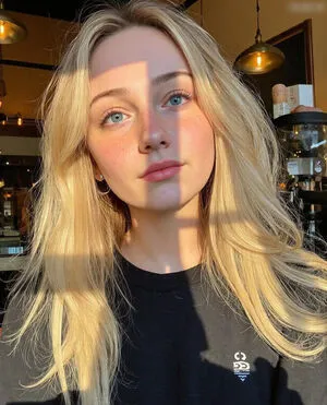 Ema Lind OnlyFans Leaked Free Thumbnail Picture - #UHw57bmzmt