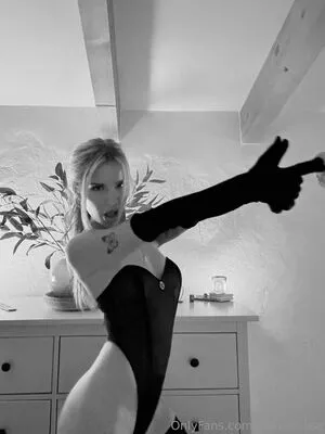 Ema Louise OnlyFans Leaked Free Thumbnail Picture - #IQKzCGVjnl