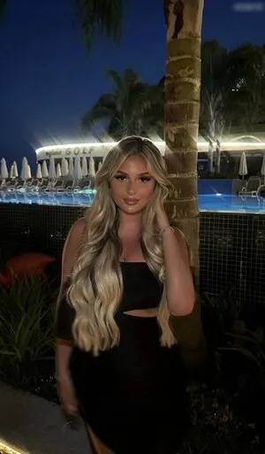 Ema Mic OnlyFans Leaked Free Thumbnail Picture - #mM7jHrI0MH