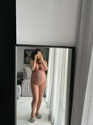 Emafree OnlyFans Leaked Free Thumbnail Picture - #2VnL4e0quL