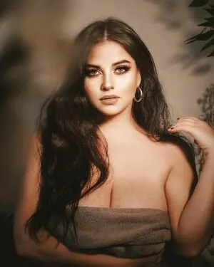 Emalia Genie Safia OnlyFans Leaked Free Thumbnail Picture - #F2pdkC5udb