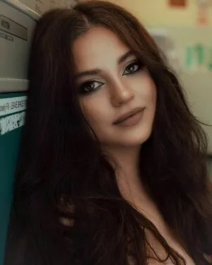 Emalia Genie Safia OnlyFans Leaked Free Thumbnail Picture - #IIJExBSxjU