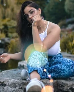 Emalia Genie Safia OnlyFans Leaked Free Thumbnail Picture - #y5ajNNydJ9