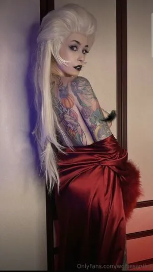 Ember Wolf OnlyFans Leaked Free Thumbnail Picture - #Ka2uaaid91