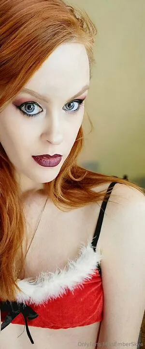 Emberskyefree OnlyFans Leaked Free Thumbnail Picture - #jGRt87Xsvj