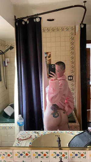 Embodoe OnlyFans Leaked Free Thumbnail Picture - #0YCgS1UyAS