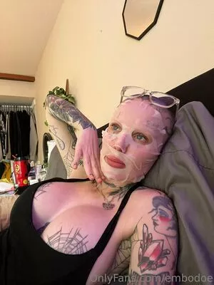 Embodoe OnlyFans Leaked Free Thumbnail Picture - #x8r1qY8Z44