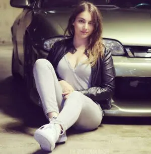 Emelia Hartford OnlyFans Leaked Free Thumbnail Picture - #Iqx5JuHARC