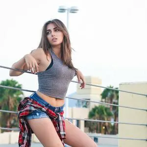 Emelia Hartford OnlyFans Leaked Free Thumbnail Picture - #gLaeusz1Jr