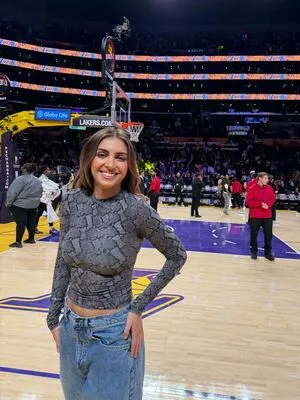 Emelia Hartford OnlyFans Leaked Free Thumbnail Picture - #hWZ7pTL52L